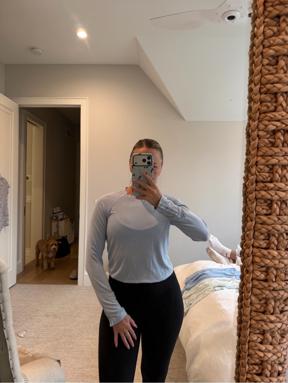 J. McLaughlin Light Blue Long-Sleeve Performance Tee